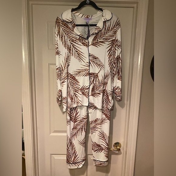 NWT Hale Bob Women’s 2 Piece Pajama Set with Tropical Print - Picture 2 of 6